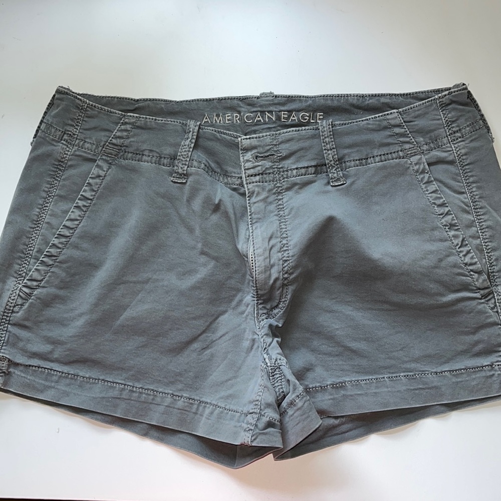 Women’s Low Rise American Eagle Shorts